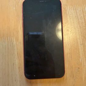 Apple iPhone 11 (赤) 本体