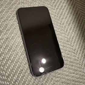 iPhone 11 本体