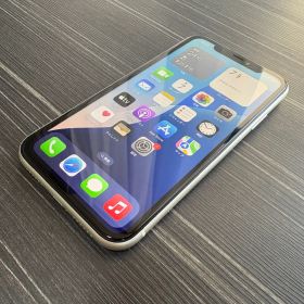 iPhone 11 64GB White SIMフリー 中古