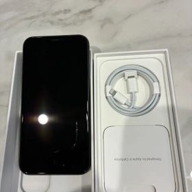 Apple iPhone 11 ブラック 本体 充電ケーブル付き