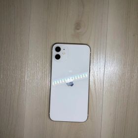 iPhone 11 ホワイト 64GB 本体 付属品あり 純正部品