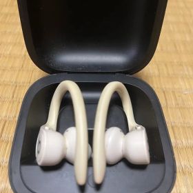 Beats Powerbeatsproワイヤレスイヤホン ホワイト
