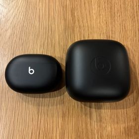 Beats Studio Pro 新品 8,000円 中古 14,000円 | ネット最安値の価格