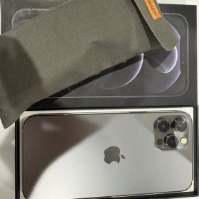 iPhone12ProMAX 傷なし美品 充電器付き（ソケットなし）