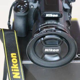 Nikon Coolpix P950 本体と付属品