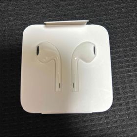 アップル(Apple)のアップル EarPods イヤホン 純正(ヘッドフォン/イヤフォン)
