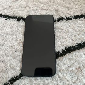 iPhone 13 ブラック 本体