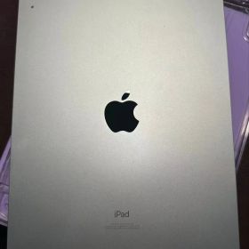 (美品）Apple iPad Air (第4世代) シルバー 64GB