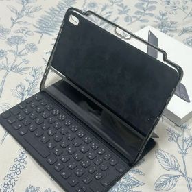 iPad Pro Smart Keyboard Folio (11インチ)