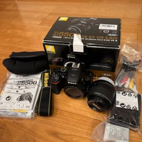 【美品】Nikon D5500 デジタル一眼レフカメラ