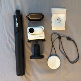 【中古】Insta360 GO 3 通常版64GB [ホワイト]
