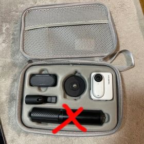 Insta360 GO 3 本体とトラベルセット