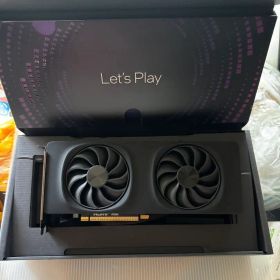 ド*ー様 Intel Arc B580 インテル限定版 美品