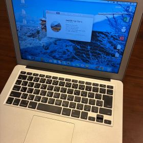 MacBook Air 13インチ (2017)