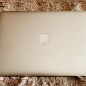 MacBook Air 13インチ 2017 美品 箱付 充電器付