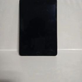 Apple iPad mini 4 本体 ブラック