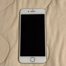 【最終値下げ】iPhone 8 64GB まとめ売り 【早い者勝ち】 Apple iPhone 8 新品¥8,700 中古¥6,000 | 新品・中古のネット最安値