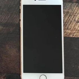 Apple iPhone 8 ゴールド