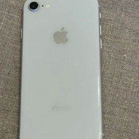 Apple iPhone 8 64GB シルバー SIMロックなし