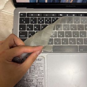 MacBook Pro M2 2022 新品 110,009円 | ネット最安値の価格比較