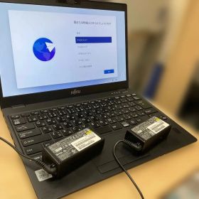 富士通U9310 i3/8GB/1TB Win11Pro