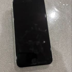 Apple iPhone SE 第二世代 128GB