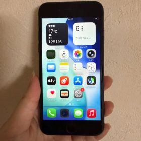 Apple iPhone SE (ブラック)