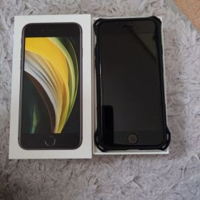 【美品、送料無料】Apple iPhone SE (第2世代) ブラック 64G