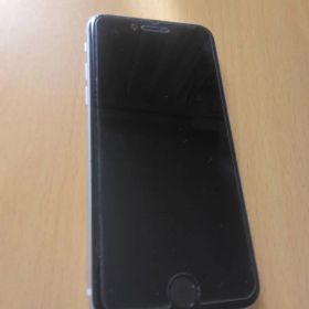 iPhone SE2 SIMフリー 128GB (White) 最大容量78%