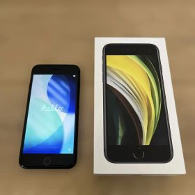 iPhoneSE第2世代(SE2)128GBブラック