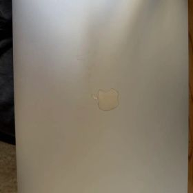 【超美品】Macbook Pro 2019 16インチi9 1TB(放電数17回