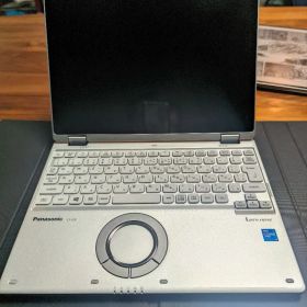 Panasonic CF-QV1RDEVS 累積使用時間:8xx h