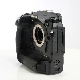 【中古】(オリンパス) OLYMPUS OM-D E-M1X ボデイ