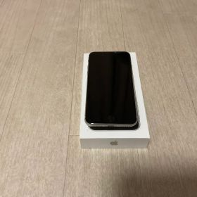 Apple iPhone SE (第3世代) ホワイト 本体