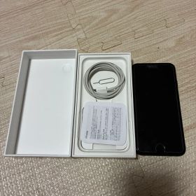 Apple iPhone SE第3世代 本体 充電ケーブル付き