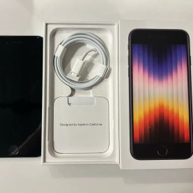 Apple iPhone SE (第3世代) ブラック 本体 バッテリー81%