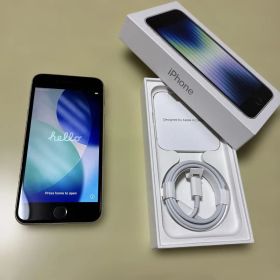 Apple iPhone SE3 シルバー 本体