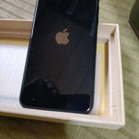 Apple iPhone SE3ブラック 本体 別箱付