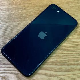 A6016 SIMフリー iPhoneSE 第3世代 64GB おまけ付き