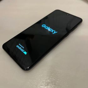 美品 Galaxy A30 SCV43 64GB 6.4インチ