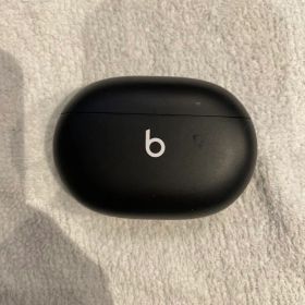 Beats Studio Buds ワイヤレスノイズキャンセリングイヤフォン