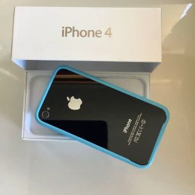 iPhone 4 Black 32GB (4Sでなく、その一つ前のモデル 4 )