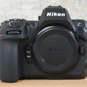 Nikon Z8 ボディ 箱付き