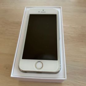 iPhone 5S シルバー 本体 オリジナルボックス付き