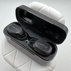 Earfun Free pro TW301ワイヤレスイヤホン(2)