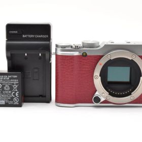超美品 富士フイルム X-A1 ミラーレスデジタルカメラボディ レッド