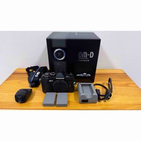 オリンパス(OLYMPUS)のOLYMPUS ボディ OM-D E-M5 Mark III MARK BLA(ミラーレス一眼)
