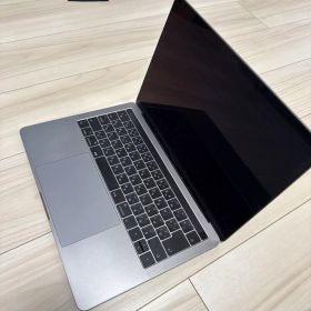 MacBookPro13インチ2017Touch Bar搭載モデル（美品）