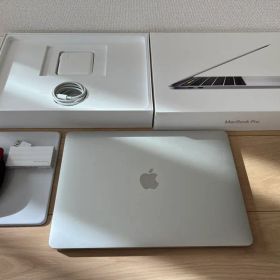 極美品 MacBookPro 2017 13インチ 256GB 充放電69回