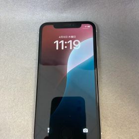 美品 国内版 SIMフリー iPhone XR 128GB ホワイト色